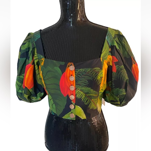 FARM Rio Tops - 🆕 Farm Rio Cocoa Forest Tropical Print Cropped Button Down Top Size M
